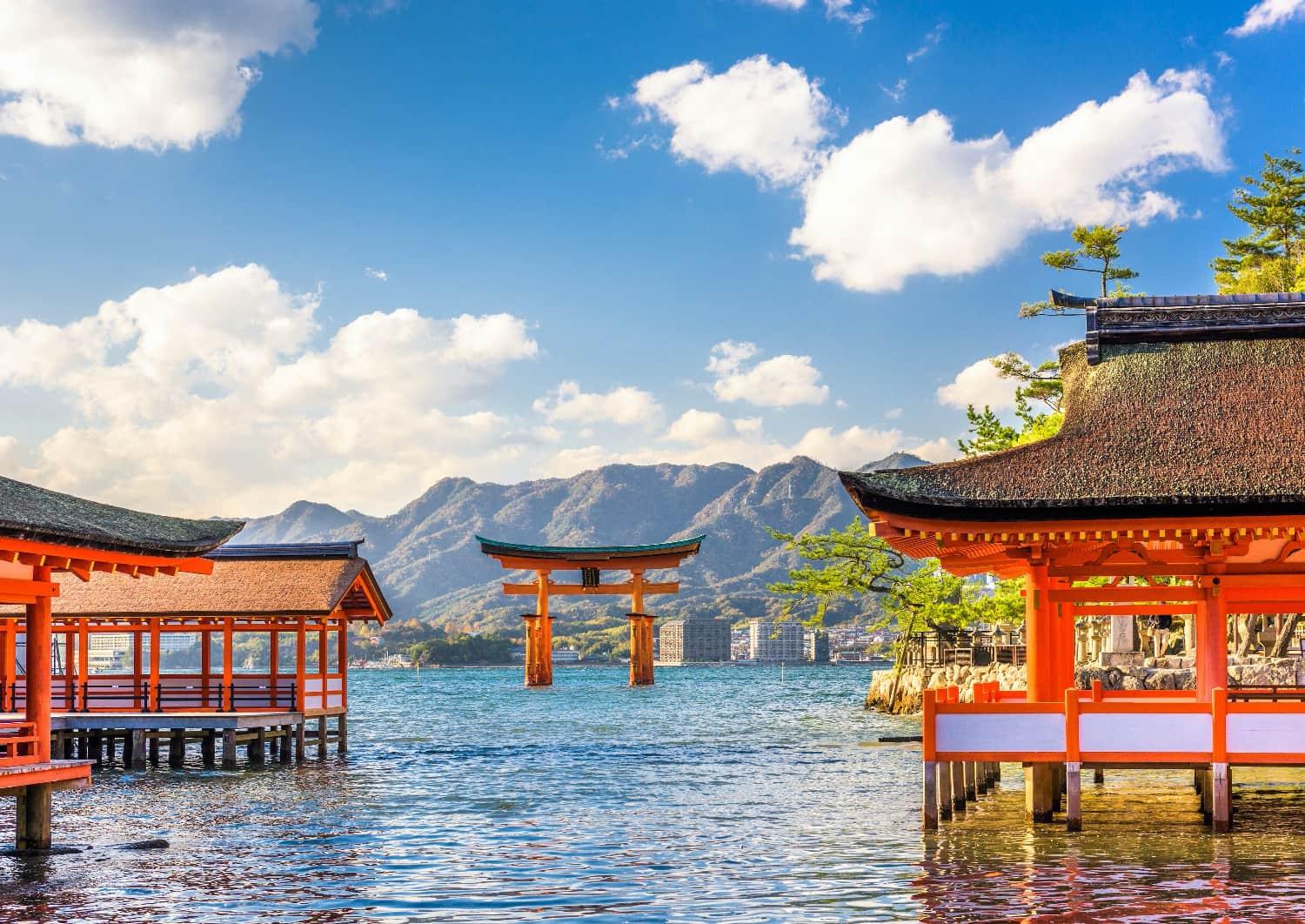 Hiroshima & Miyajima Island Private Guided Tour